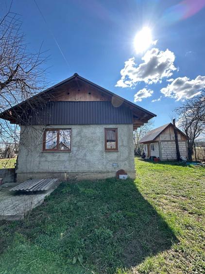 Casă cu 4 camere în Piatra Șoimului