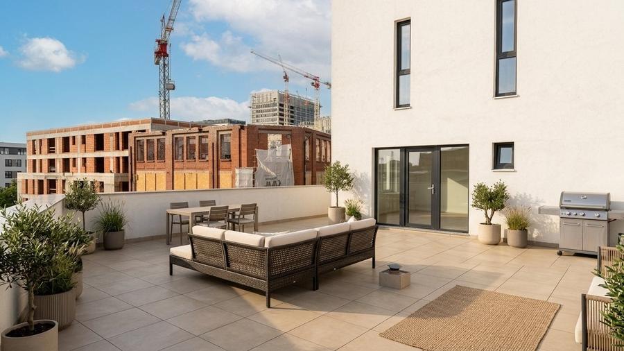 Apartament cu 3 camere decomandat în Nerva Traian