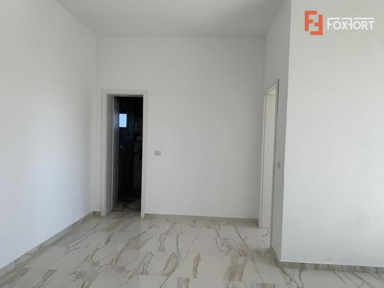Duplex cu 3 camere cu Canalizare în Moșnița Veche
