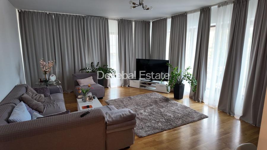 Apartament cu 3 camere decomandat, mobilat în Voluntari