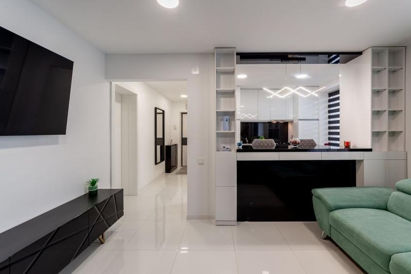 Apartament cu 2 camere decomandat în Central