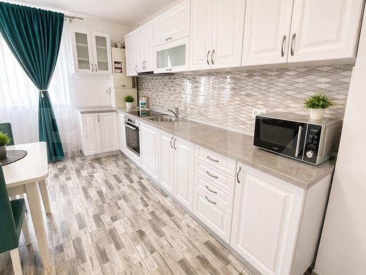 Apartament cu 2 camere semidecomandat, mobilat în Florești — fotografia 3