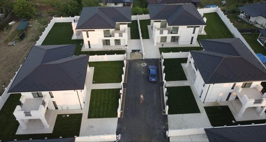 Casă cu 4 camere în Balciu