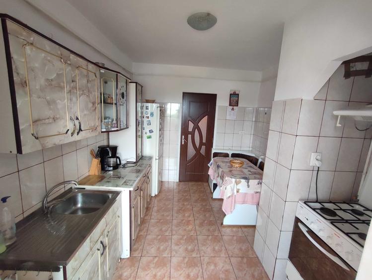 Apartament cu 2 camere decomandat în Radu Negru