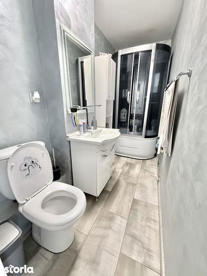 Apartament cu 3 camere decomandat în Tudor