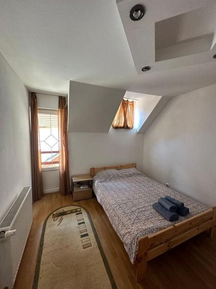 Apartament cu 3 camere decomandat în Drumul Carului
