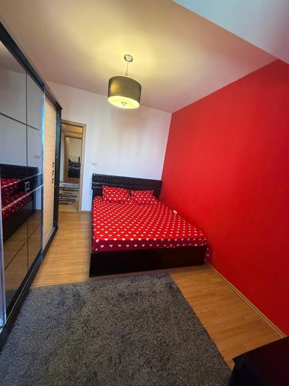 Apartament cu 3 camere în Girocului