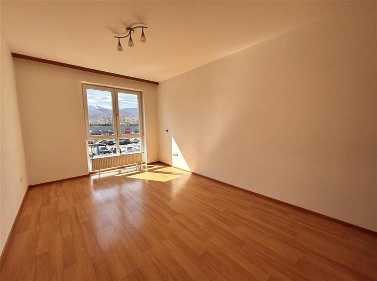 Apartament cu 3 camere decomandat în Avantgarden