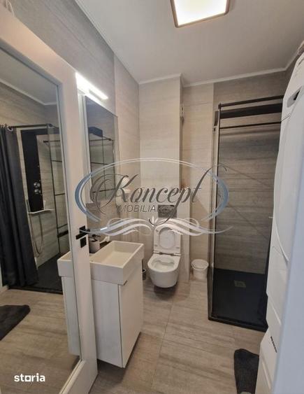 Apartament cu 3 camere semidecomandat în Central