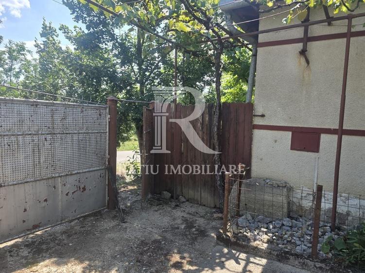 Casă individuală cu 2 camere cu Canalizare în Șumugiu