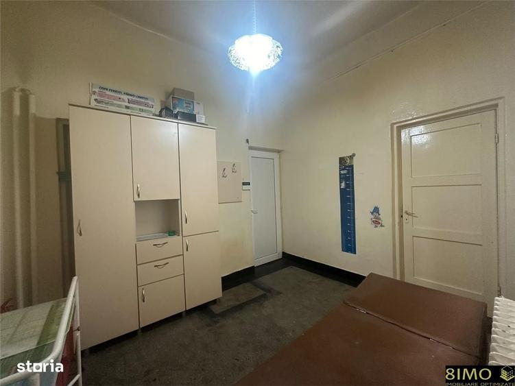 Spațiu comercial, de 18 mp, în Central