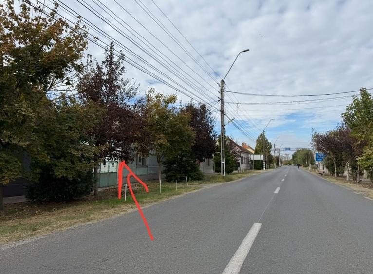 Casă cu 3 camere în Comloșu Mare