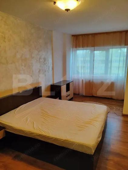 Apartament cu 3 camere decomandat în Cetate