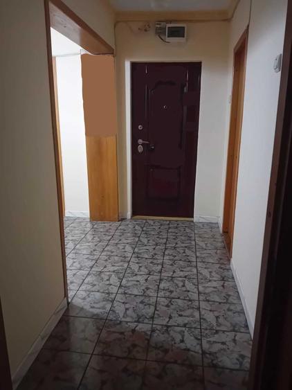 Apartament cu 4 camere decomandat în Micro 4