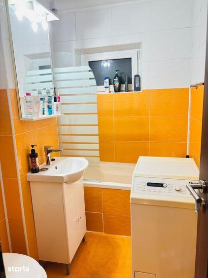 Apartament cu 3 camere semidecomandat în Șagului