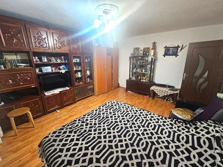 Oportunitate Rar întalnită I Apartament cu 3 Camere de Vanzare I Zona Aviatiei - 1