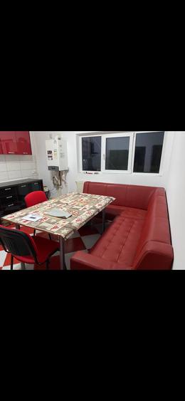 Casă cu 9 camere cu Teren 640 Mp în Agigea