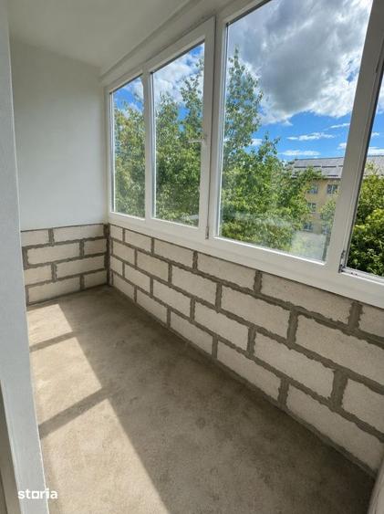 Apartament cu 3 camere decomandat în Săsar