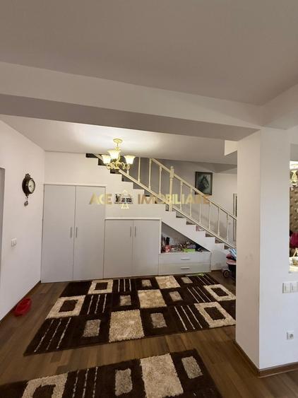 Duplex cu 6 camere cu Teren 350 Mp în Berceni