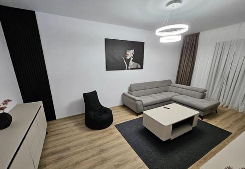 Apartament cu 2 camere decomandat, mobilat în Apărătorii Patriei — fotografia 1