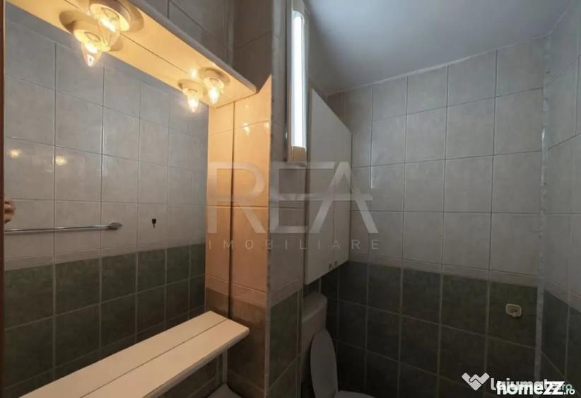 Apartament cu 3 camere decomandat în Uverturii