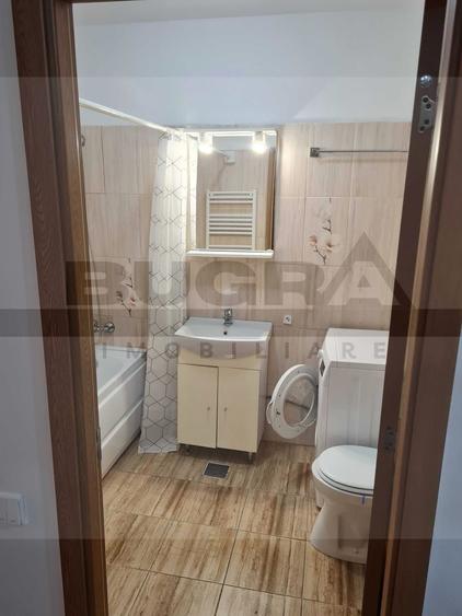 Apartament cu 3 camere decomandat în Dâmbul Rotund