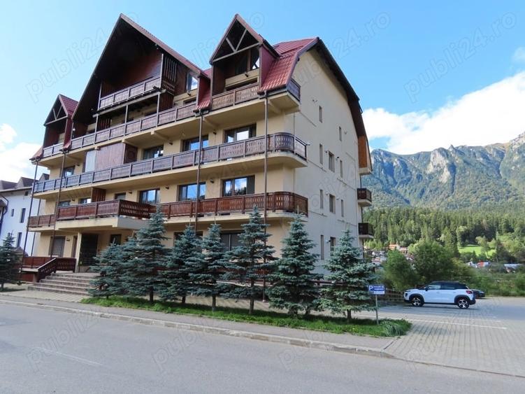 Apartament cu 2 camere decomandat în Poiana Țapului