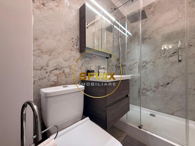Apartament cu 2 camere semidecomandat, mobilat în P-ța Alba Iulia