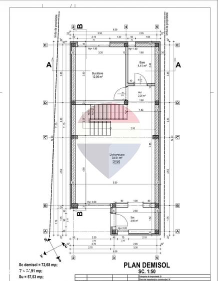 Casă cu 5 camere cu Teren 230 Mp în Central
