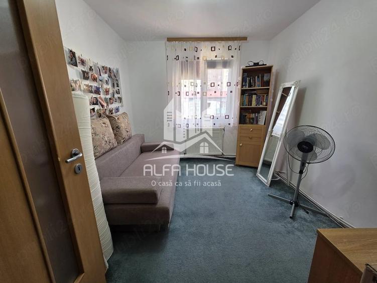 Apartament cu 3 camere semidecomandat în Govândari