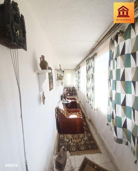 Casă cu 2 camere cu Teren 1475 Mp în Felnac