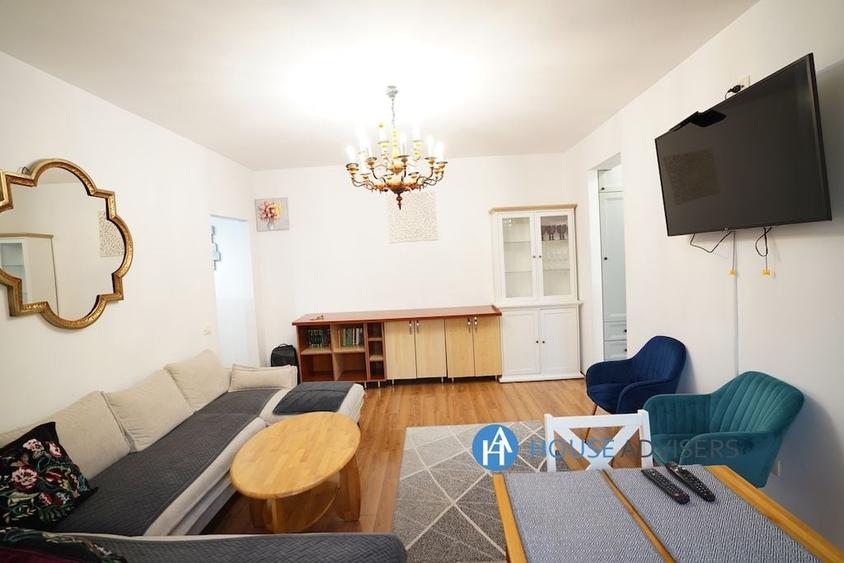 Apartament cu 3 camere, mobilat în Romană