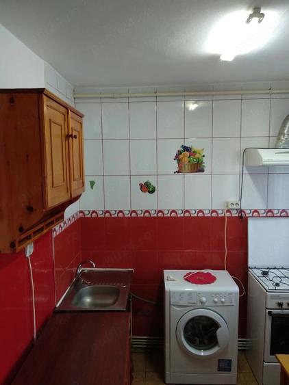 Garsonieră decomandată în Central