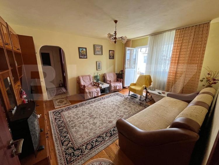 Apartament de vanzare 2 camere, 53 mp, zona Lama - 1