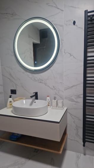 Apartament cu 2 camere semidecomandat, mobilat în Poiana Brașov