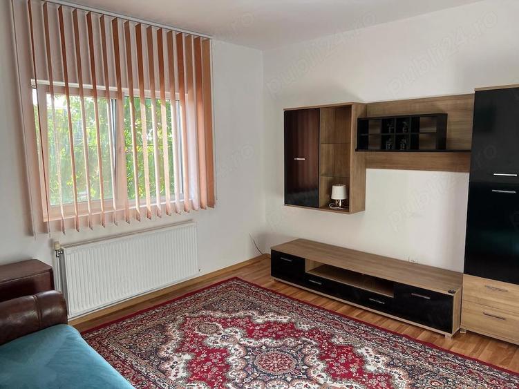 Apartament cu 3 camere decomandat în Chișoda