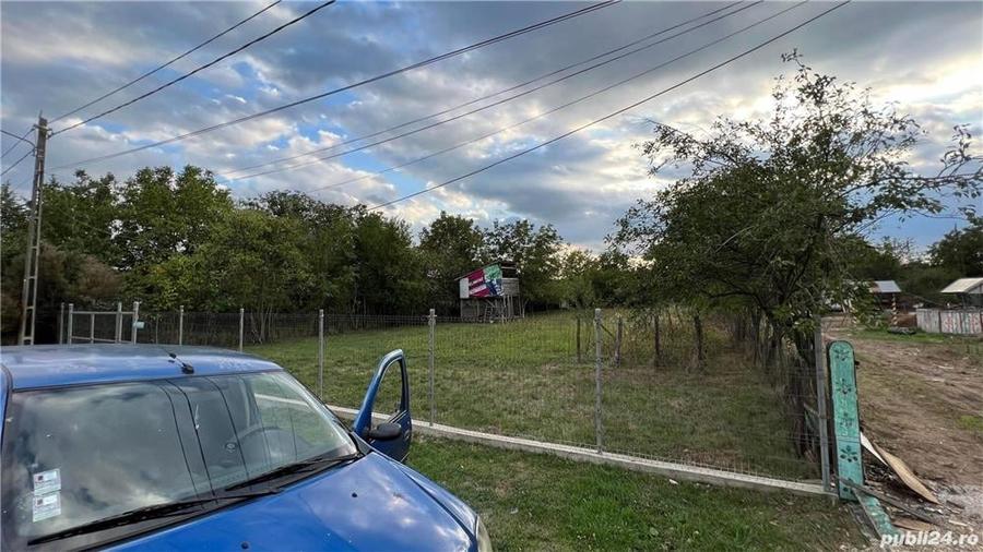 Teren de 941 mp, în Buriaș