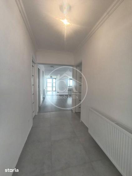 Casă cu 4 camere decomandat cu Teren 528 Mp în Sântandrei