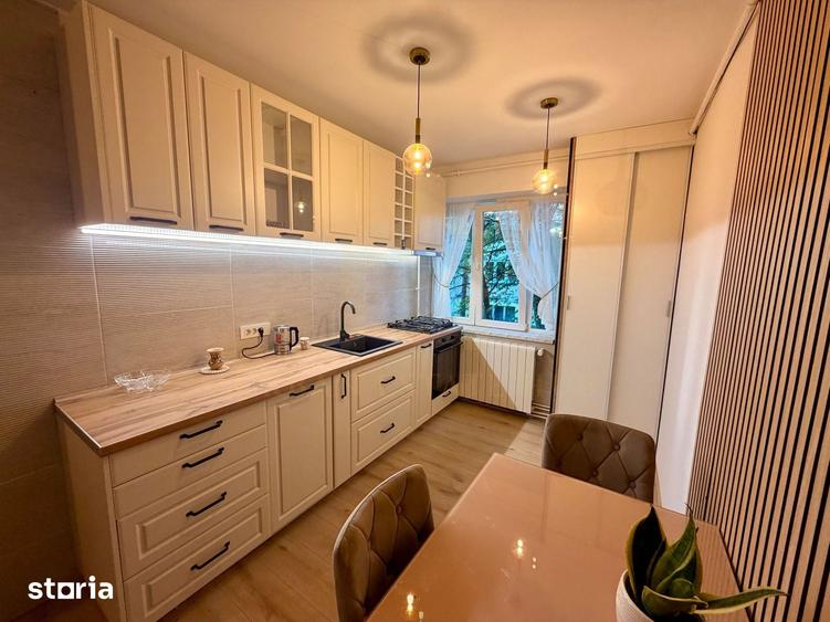 Apartament cu 2 camere decomandat în Central