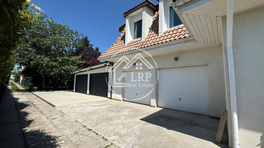 Casă individuală cu 5 camere cu Canalizare în Voluntari