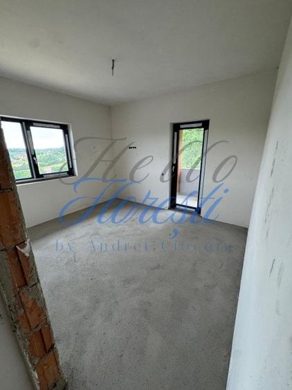 Duplex cu 4 camere cu Canalizare în Feleacu