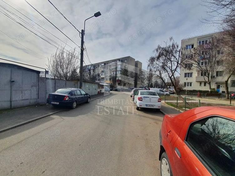 Teren de 1040 mp, în Dristor
