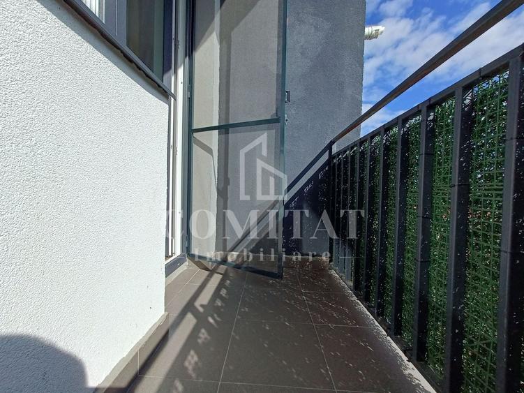Apartament cu 3 camere semidecomandat, mobilat în Florești