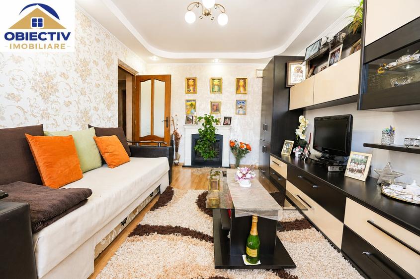 Apartament cu 3 camere decomandat în Mărăței
