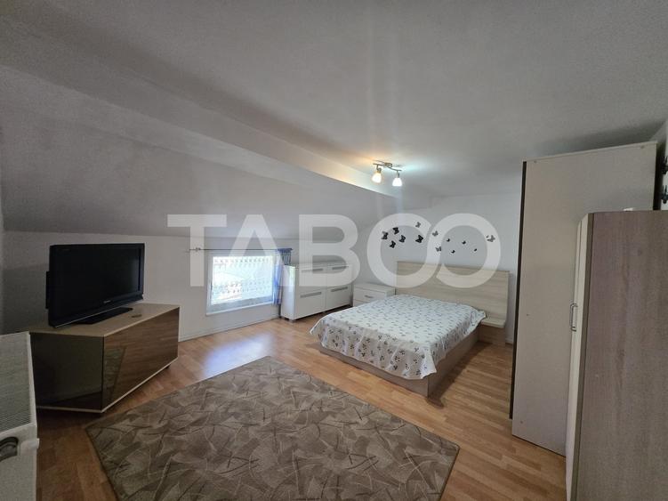 Apartament cu 2 camere decomandat, mobilat în Lupeni