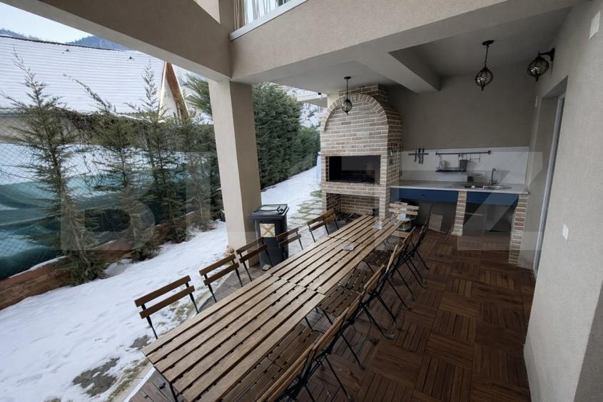 Hotel/Pensiune, de 290 mp, în Șugag