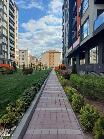 Apartament cu 3 camere decomandat în Energia