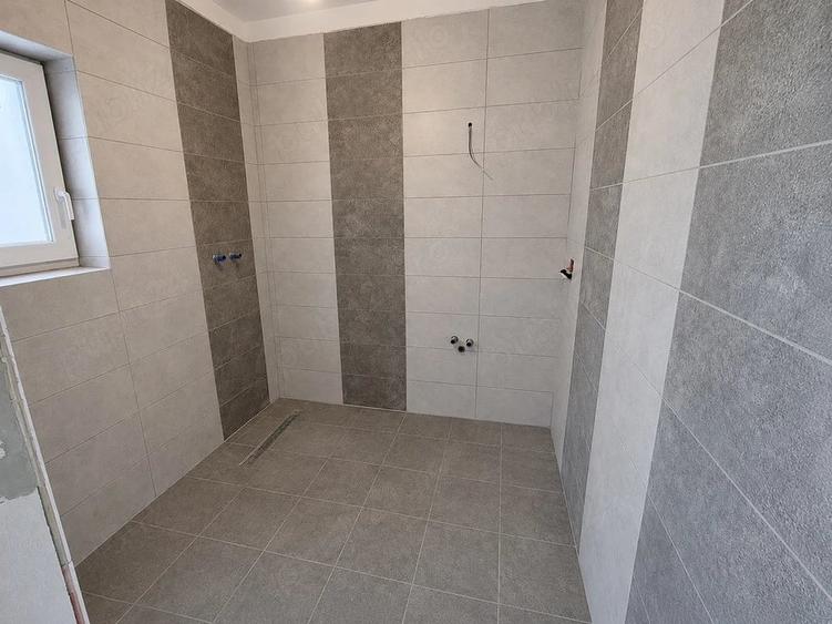 Casă cu 3 camere cu Teren 830 Mp în Albina