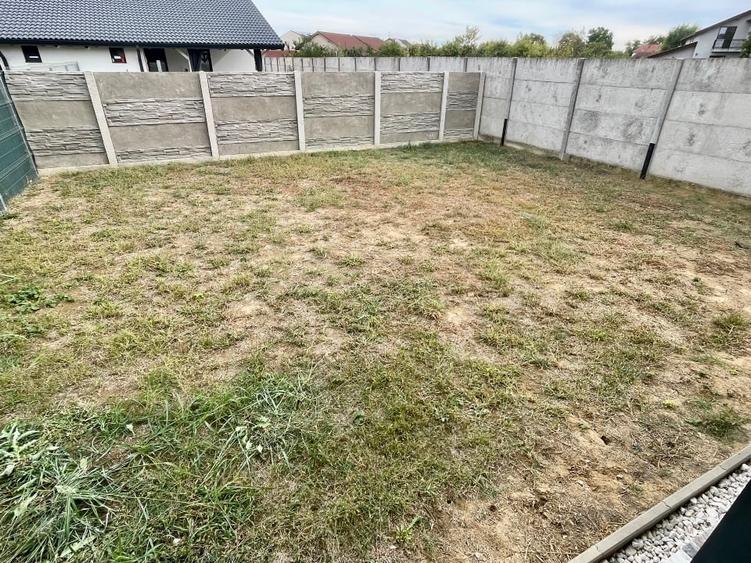 Duplex cu 3 camere cu Canalizare în Moșnița Nouă