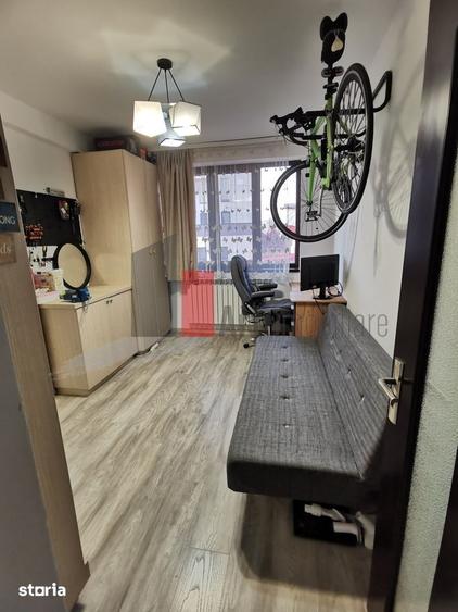 Apartament cu 3 camere semidecomandat, mobilat în Militari